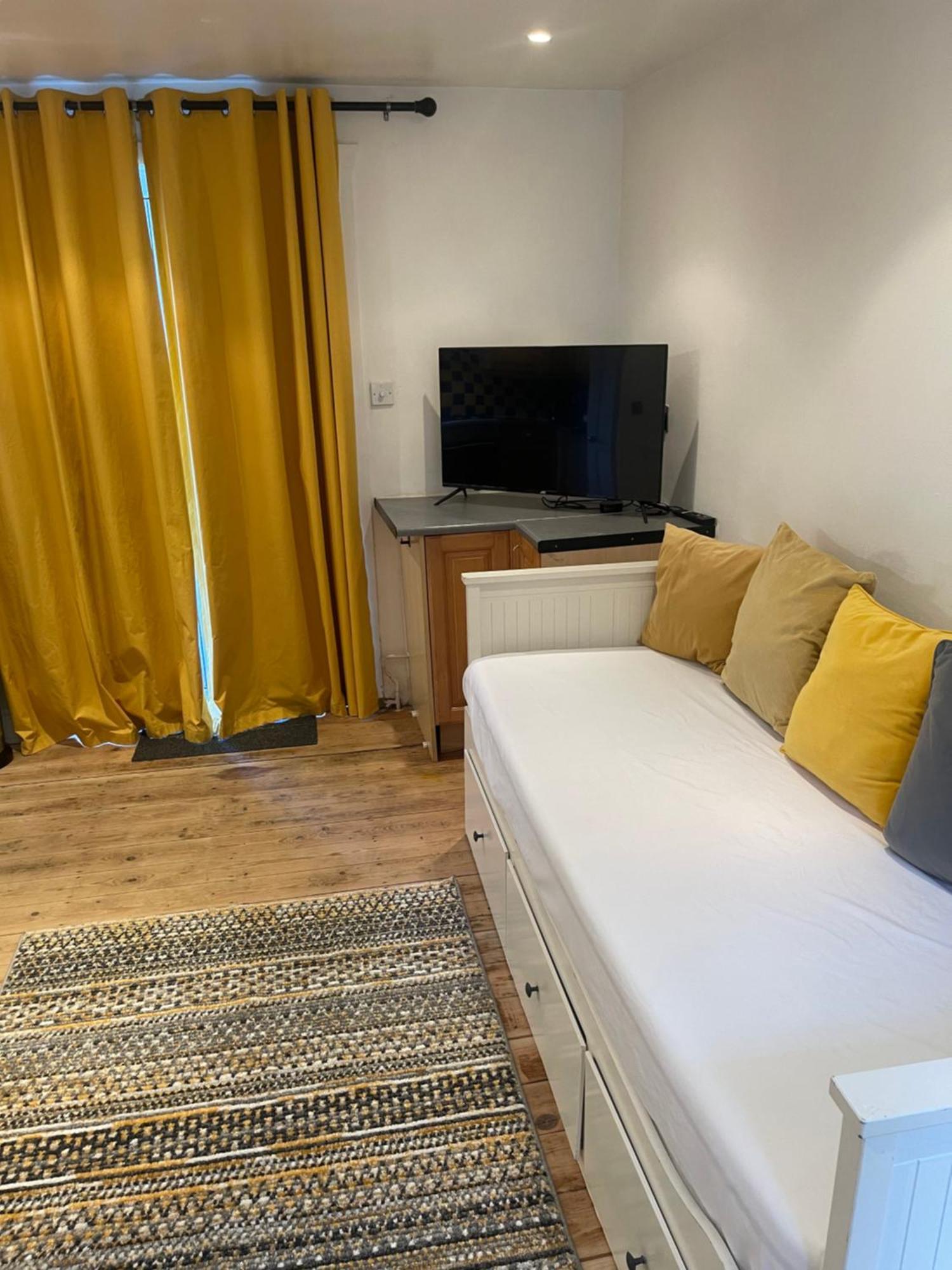 A Lovely One Bed Flat In North 芬奇利 外观 照片